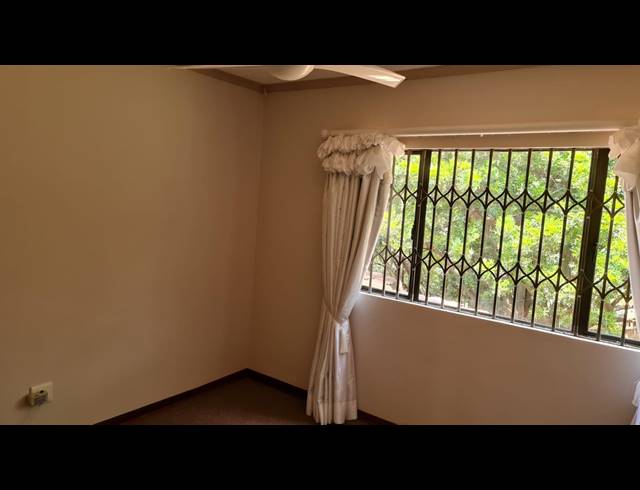 3 BEDROOM FREESTANDING FOR SALE IN SAFARI GARDENS
